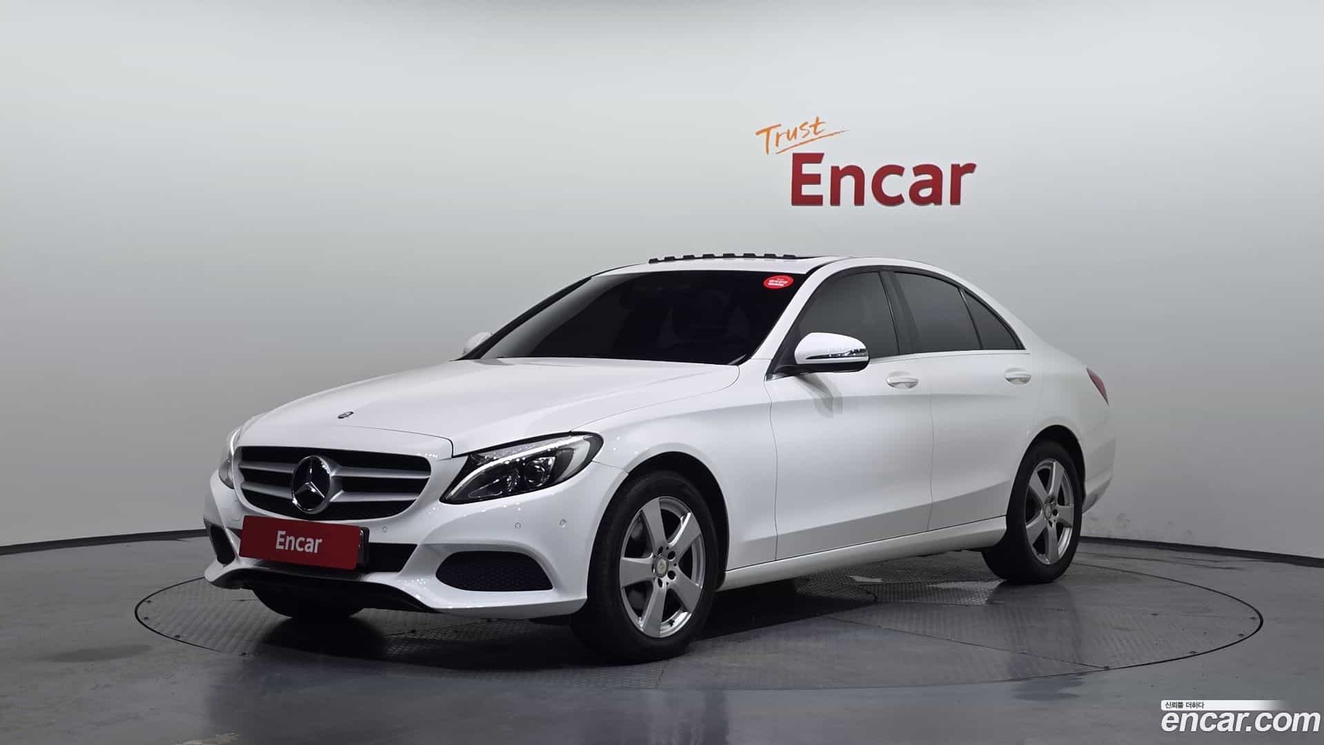 C-Class Mercedes-Benz 2017.1-OUTER-001