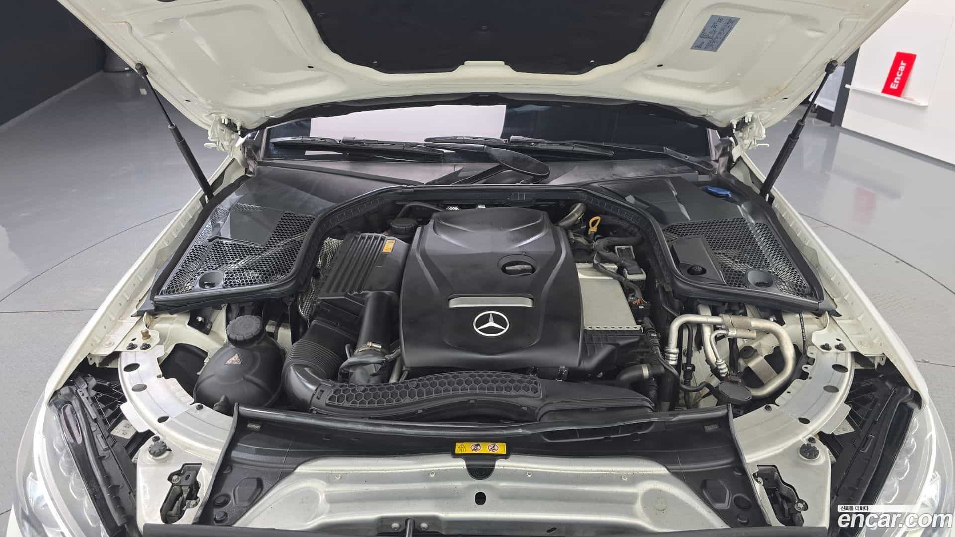 C-Class Mercedes-Benz 2017.1-OUTER-006