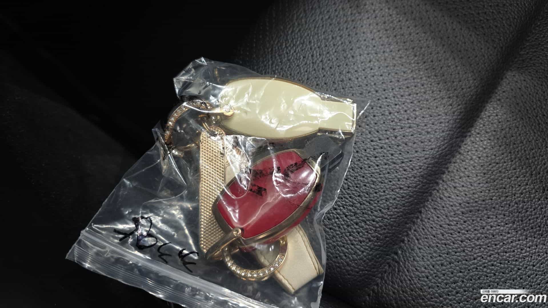 C-Class Mercedes-Benz 2017.1-OPTION-020