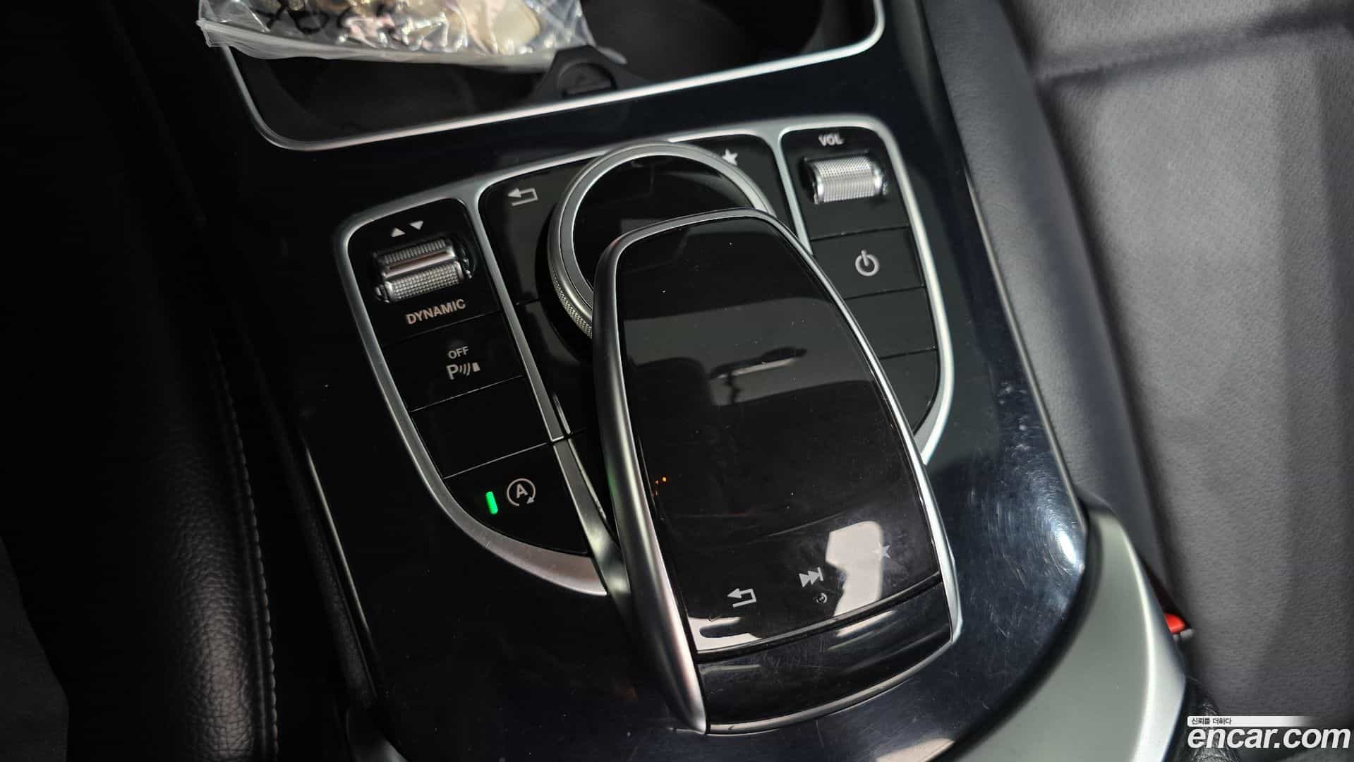 C-Class Mercedes-Benz 2017.1-OPTION-023