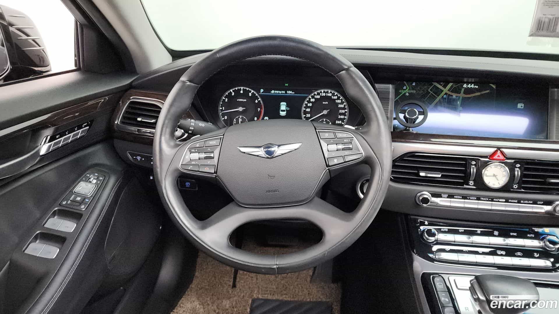 EQ900 Genesis 2016.5-OPTION-017