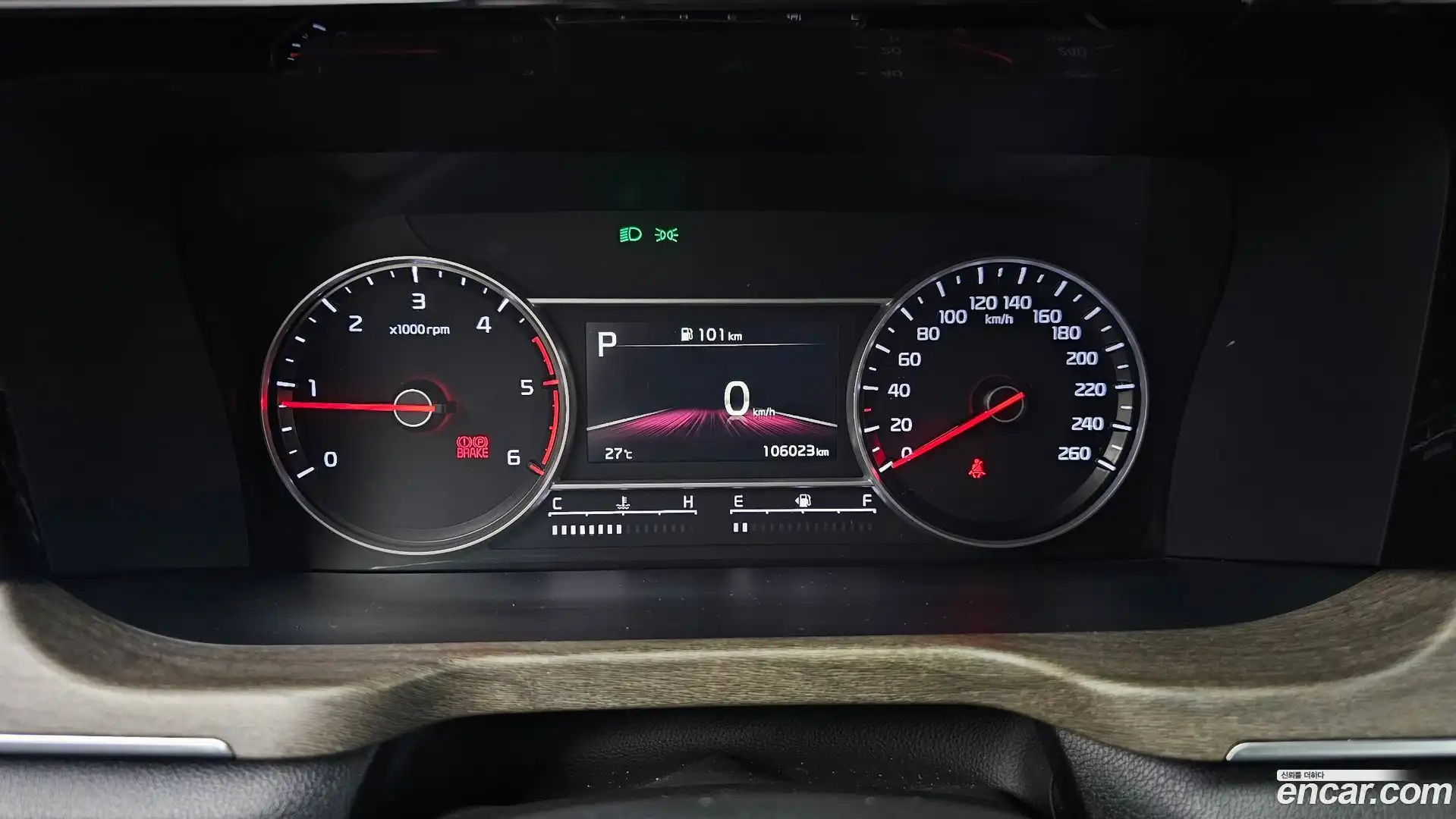 Sorento Kia 2022.2-INNER-008