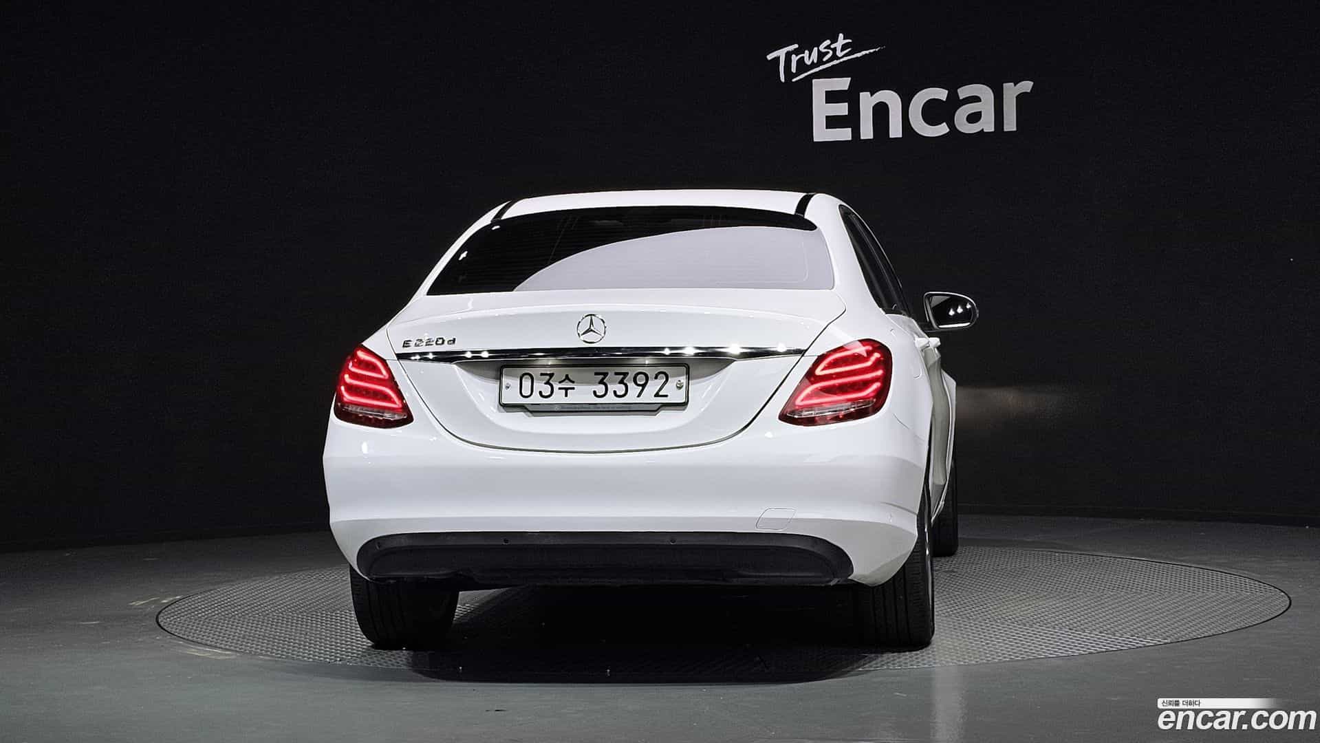 C-Class Mercedes-Benz 2018.3-OUTER-004