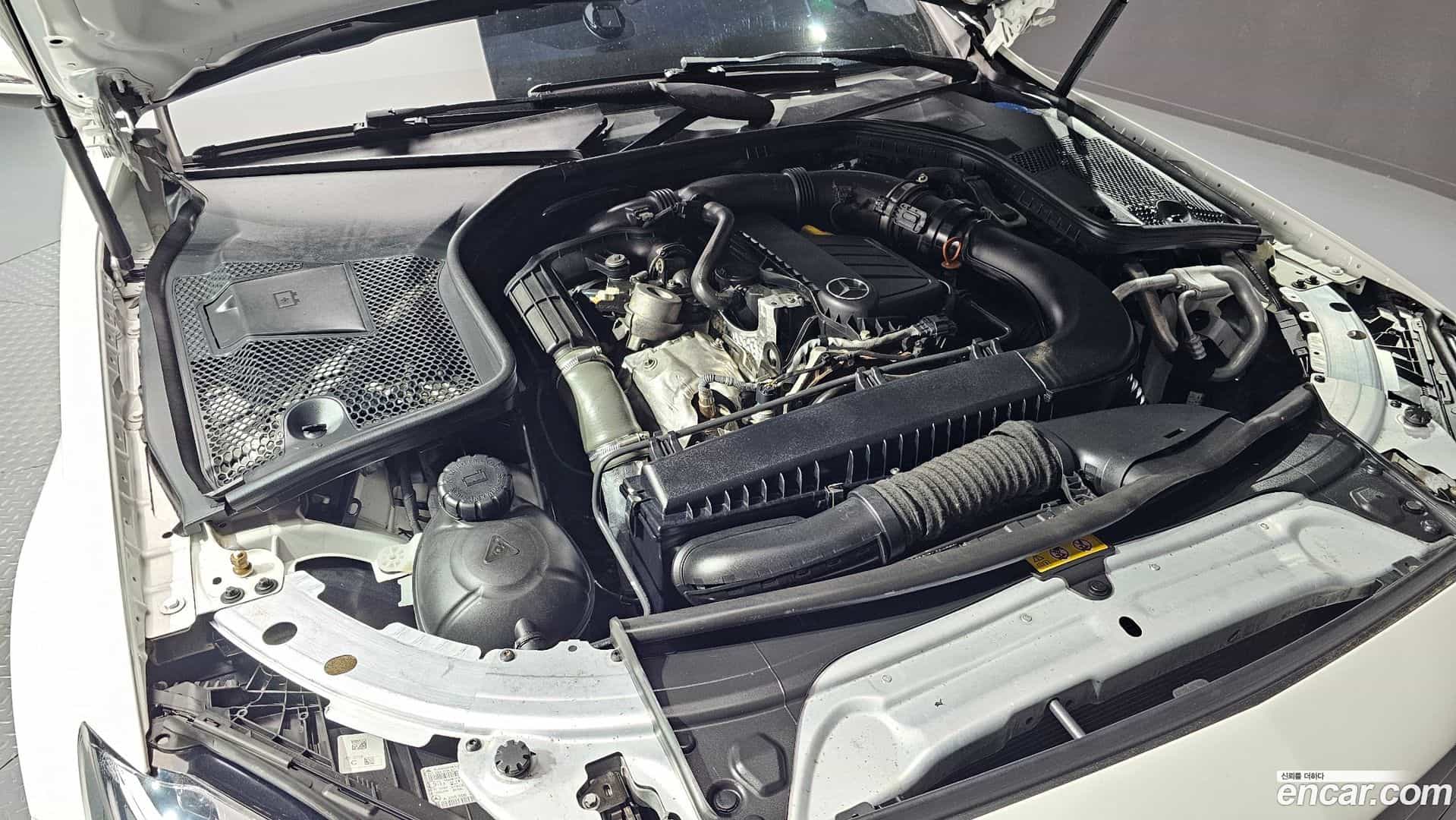 C-Class Mercedes-Benz 2018.3-OUTER-006