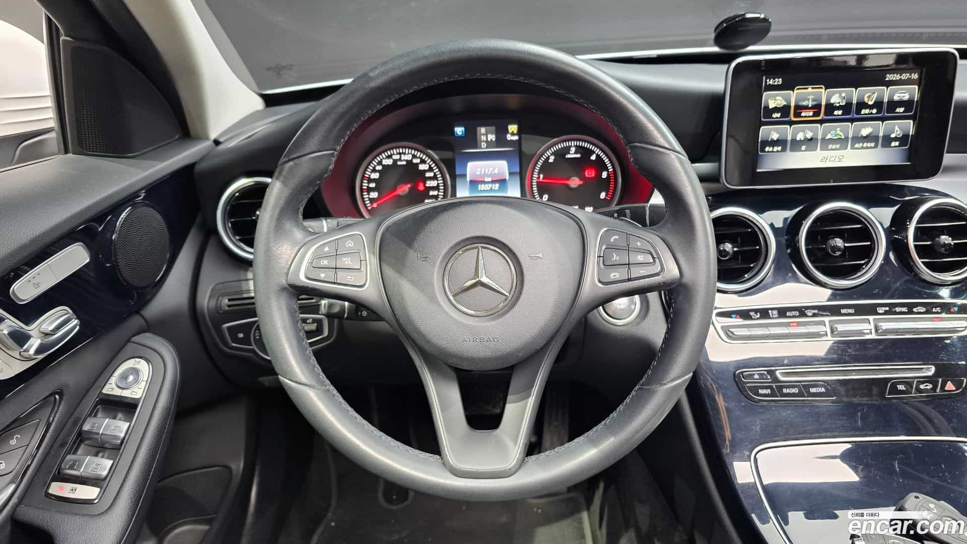 C-Class Mercedes-Benz 2018.3-OPTION-017