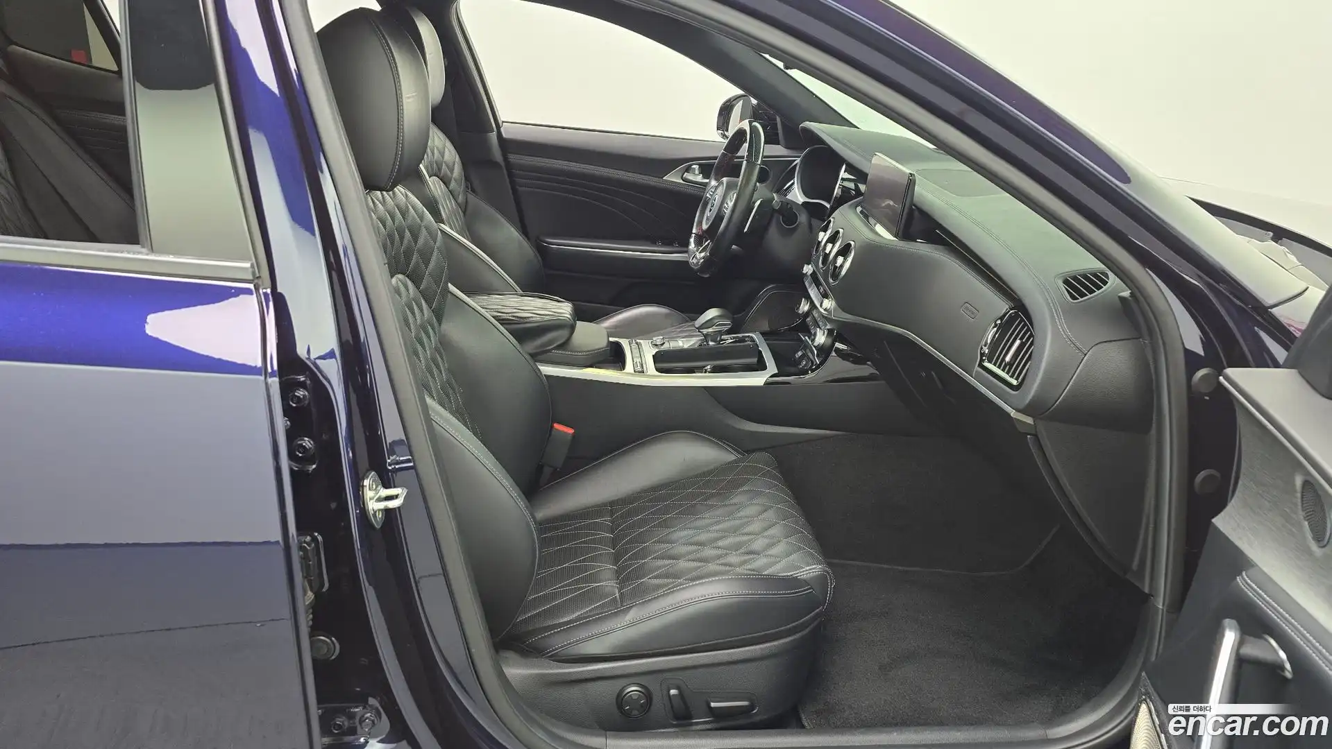 Stinger Kia 2021.2-INNER-036