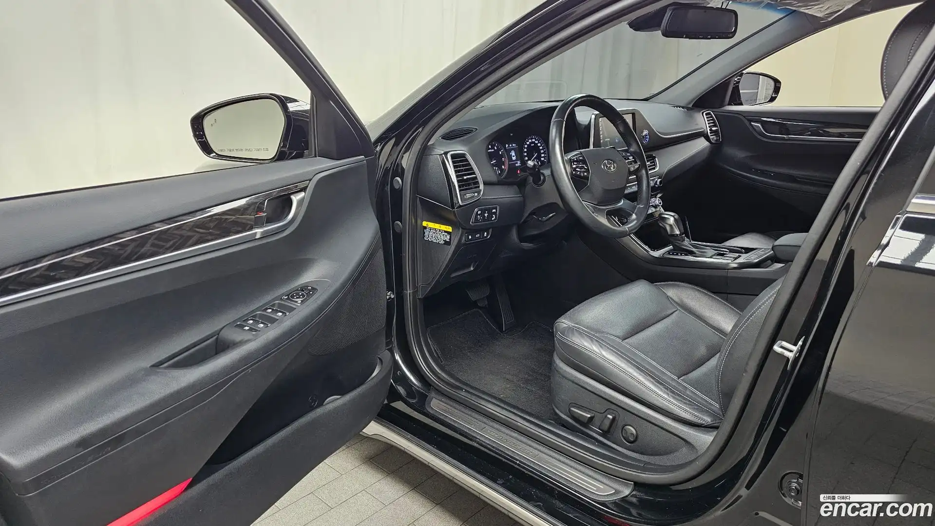Grandeur Hyundai 2019.4-INNER-010