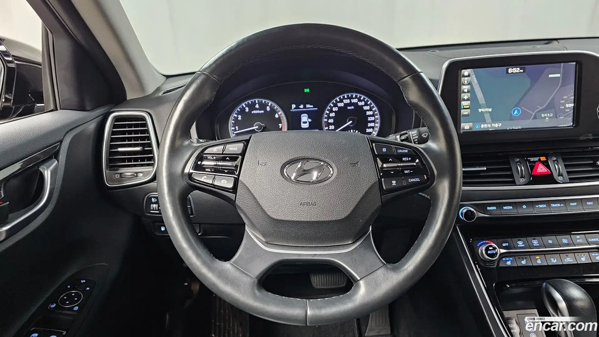 Grandeur Hyundai 2019.4-OPTION-017