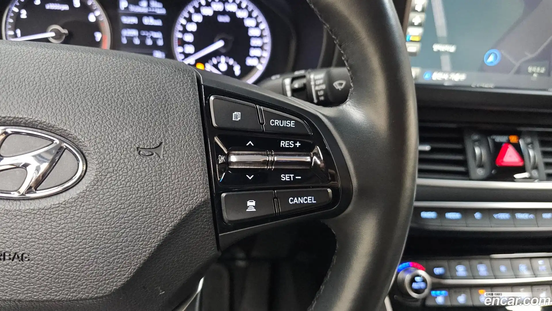 Grandeur Hyundai 2019.4-OPTION-019