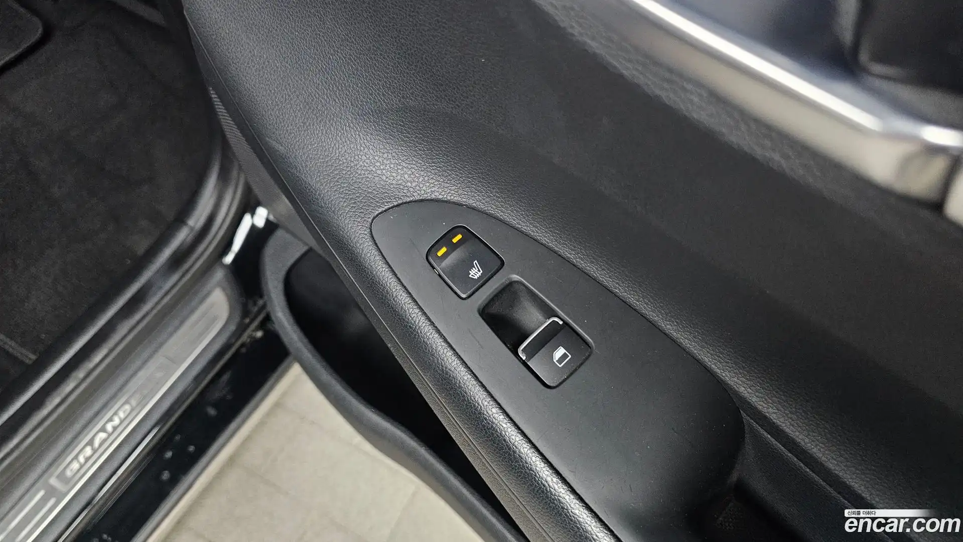 Grandeur Hyundai 2019.4-OPTION-042