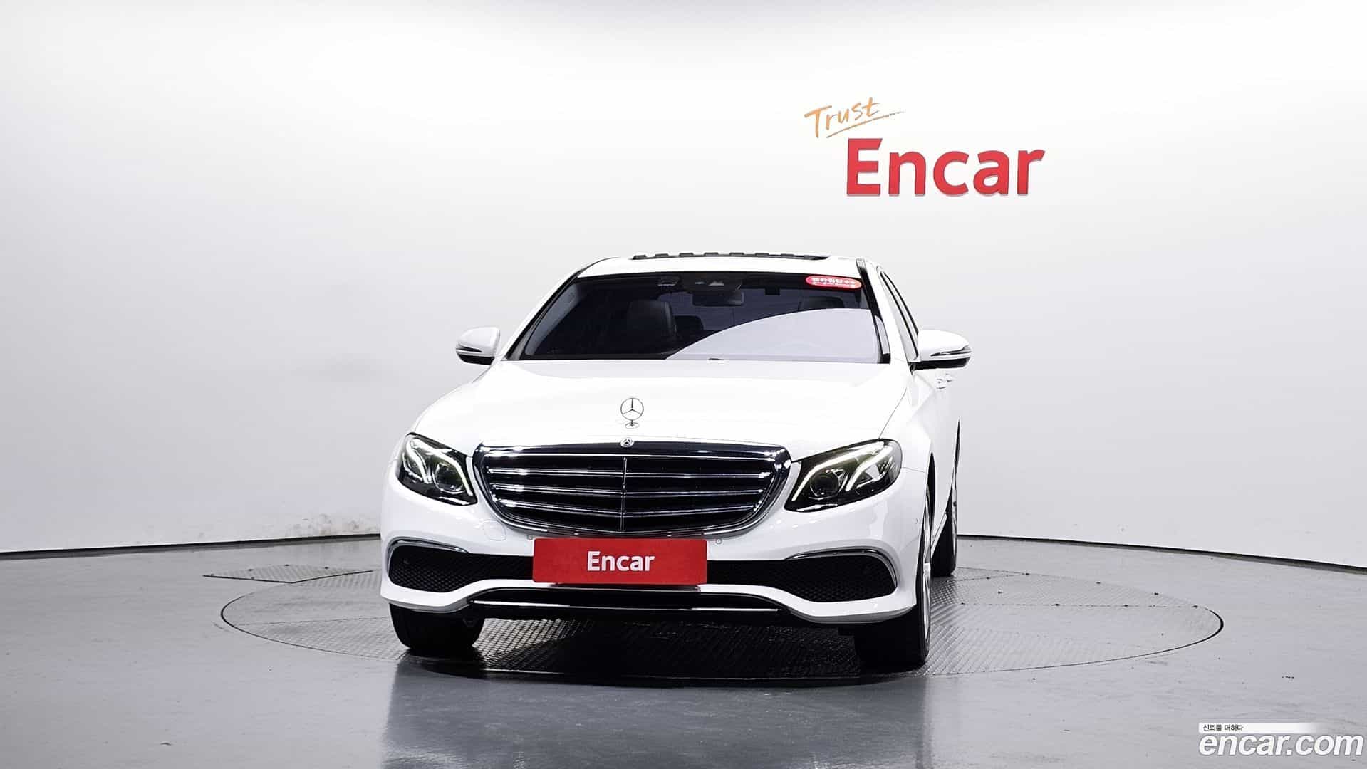 E-Class Mercedes-Benz 2019.4-OUTER-003