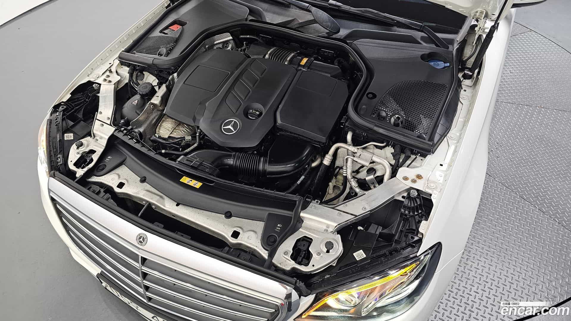 E-Class Mercedes-Benz 2019.4-OUTER-006