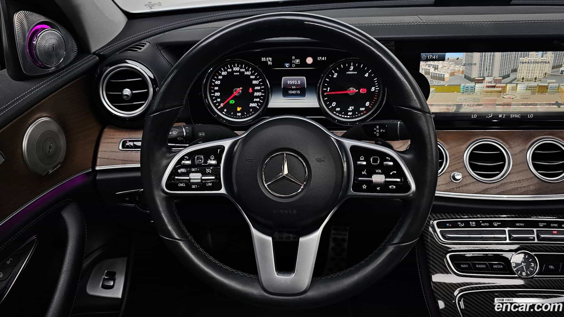 E-Class Mercedes-Benz 2019.4-OPTION-017