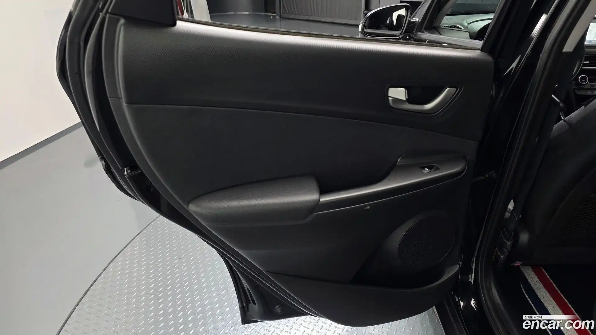 Kona Hyundai 2017.9-INNER-035
