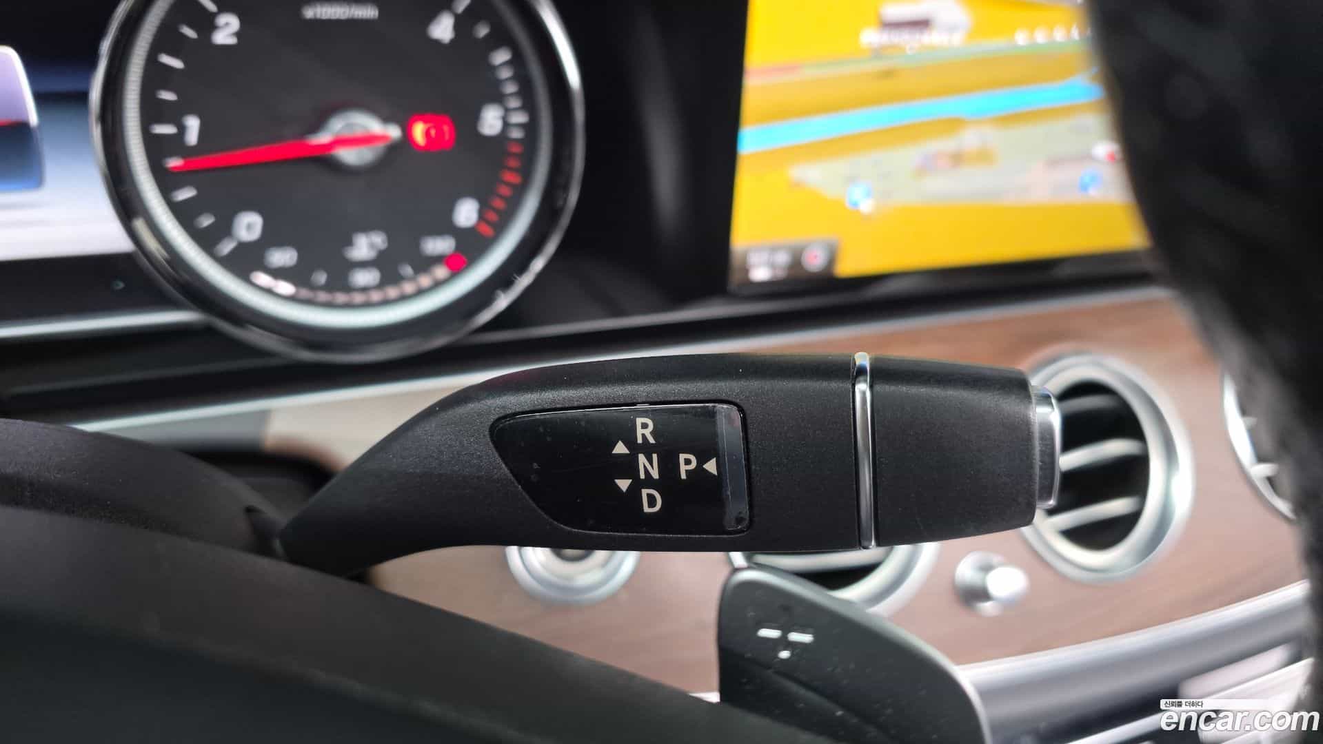 E-Class Mercedes-Benz 2016.8-INNER-009