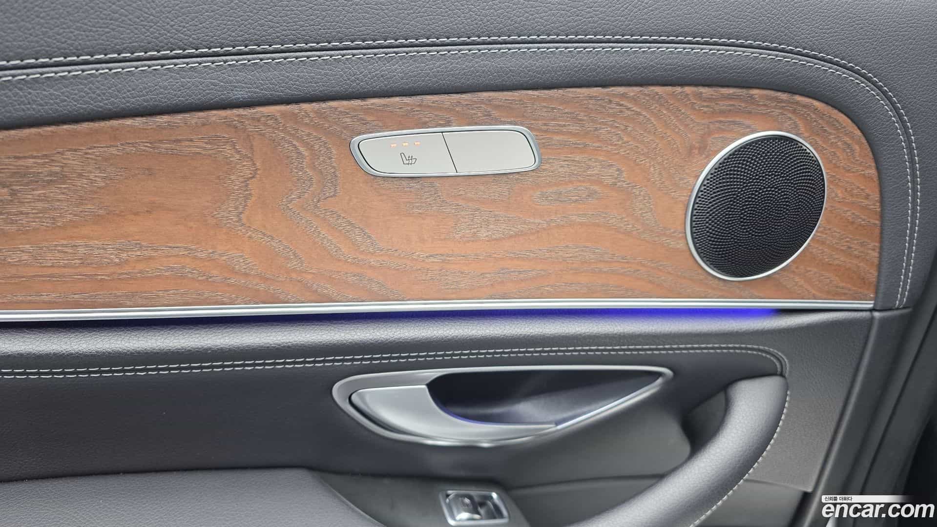 E-Class Mercedes-Benz 2016.8-OPTION-022