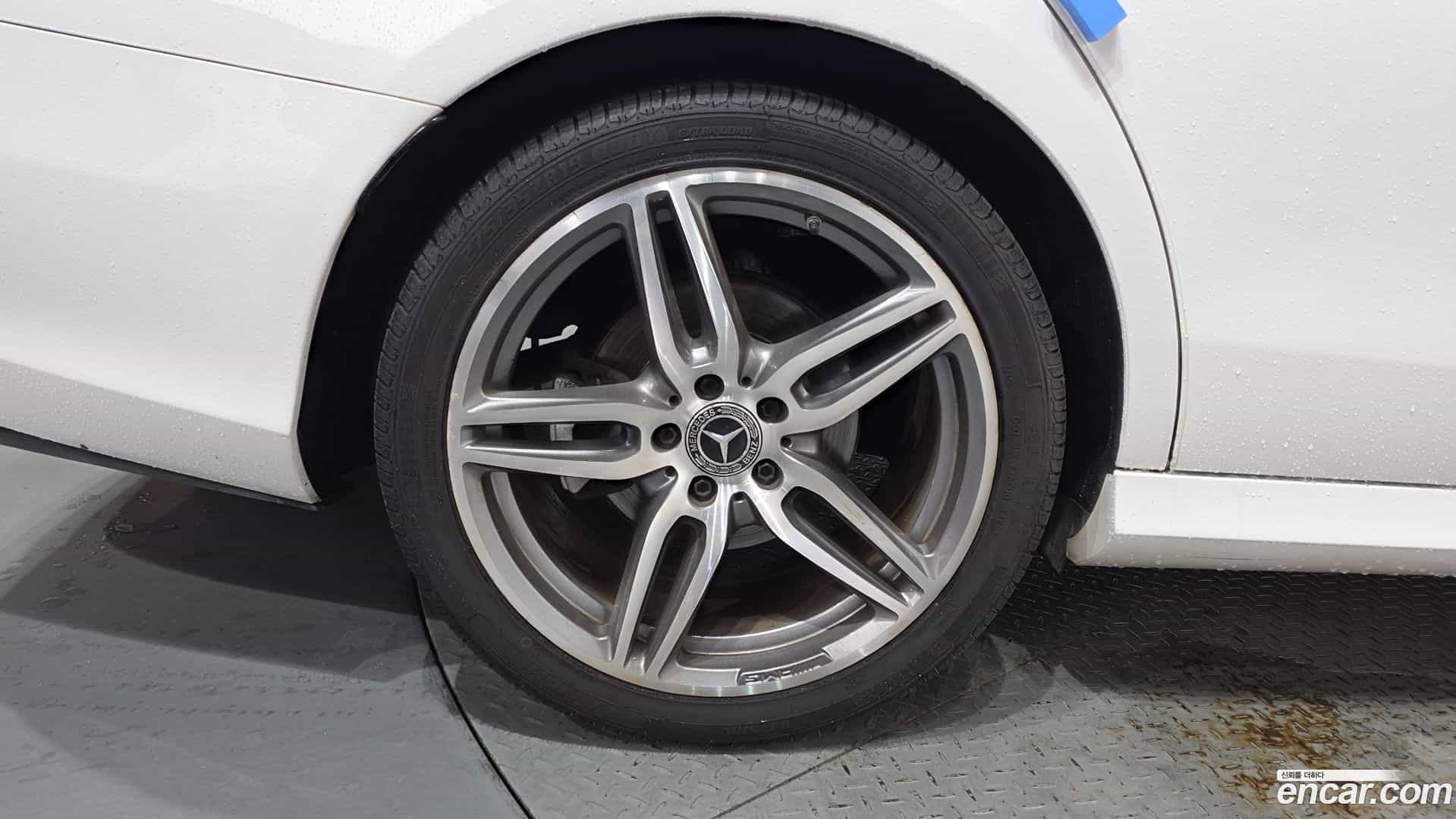 E-Class Mercedes-Benz 2018.8-OUTER-005