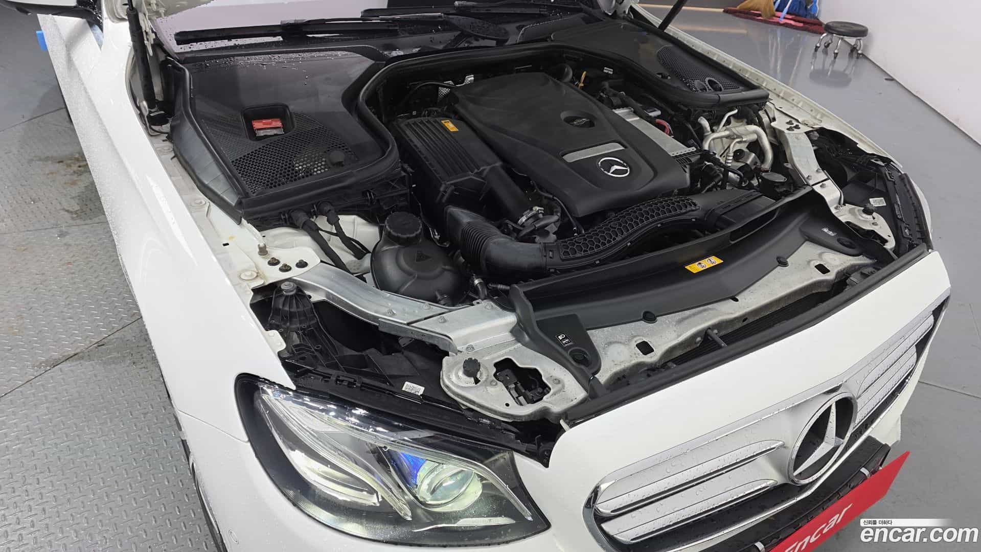 E-Class Mercedes-Benz 2018.8-OUTER-006