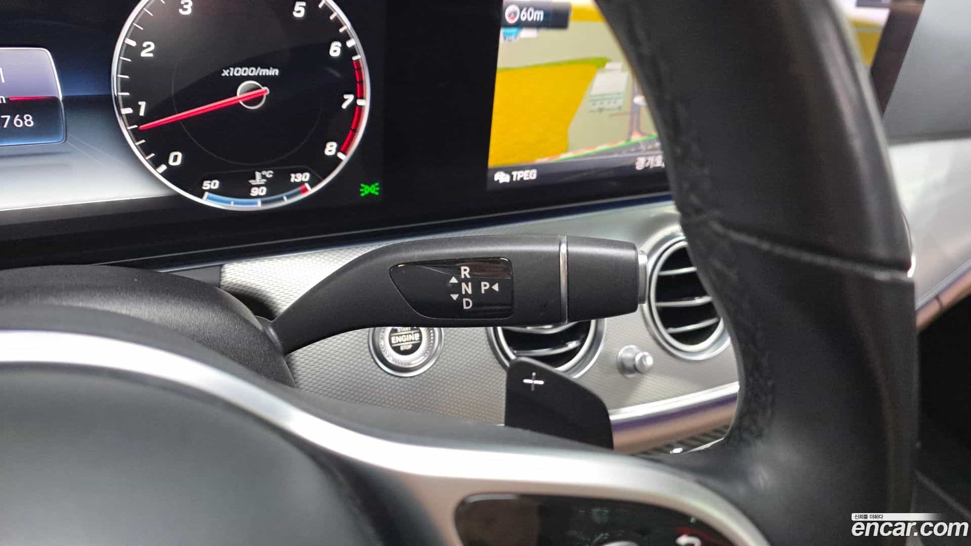 E-Class Mercedes-Benz 2018.8-INNER-009