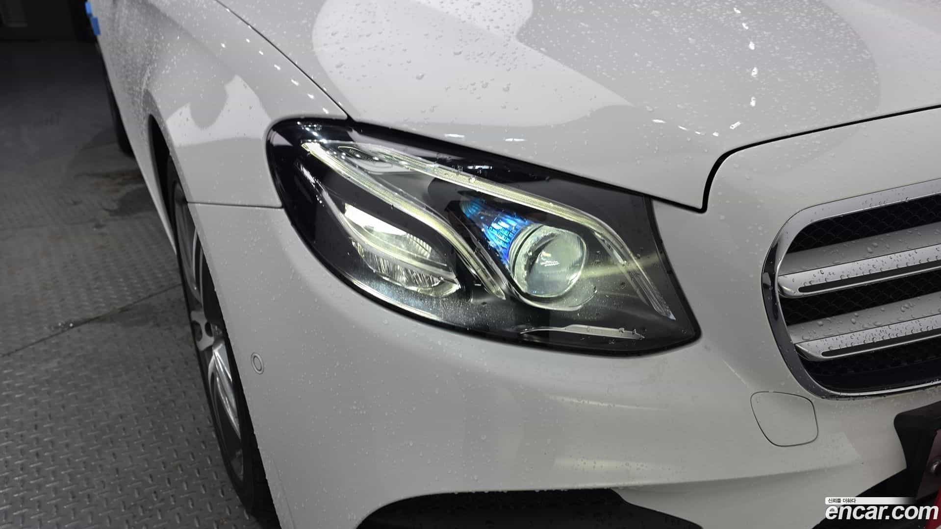 E-Class Mercedes-Benz 2018.8-OUTER-032