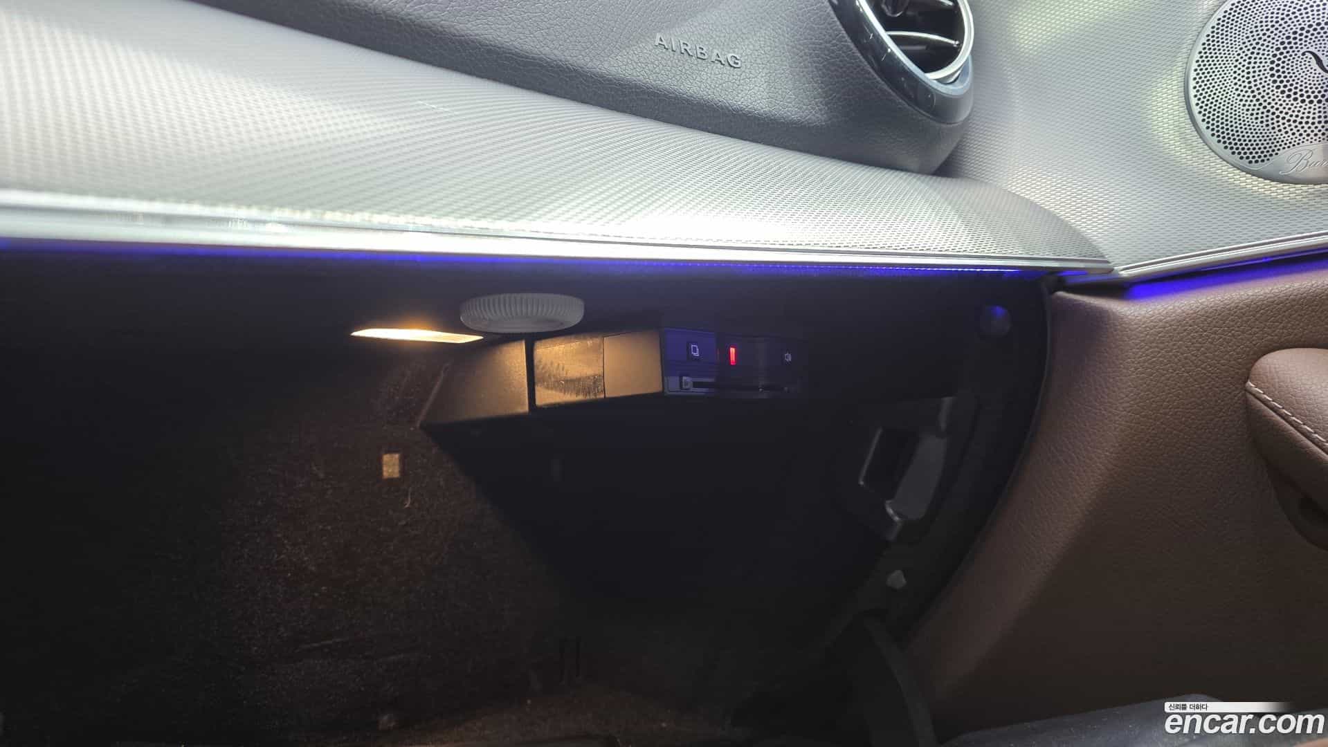 E-Class Mercedes-Benz 2018.8-OPTION-047