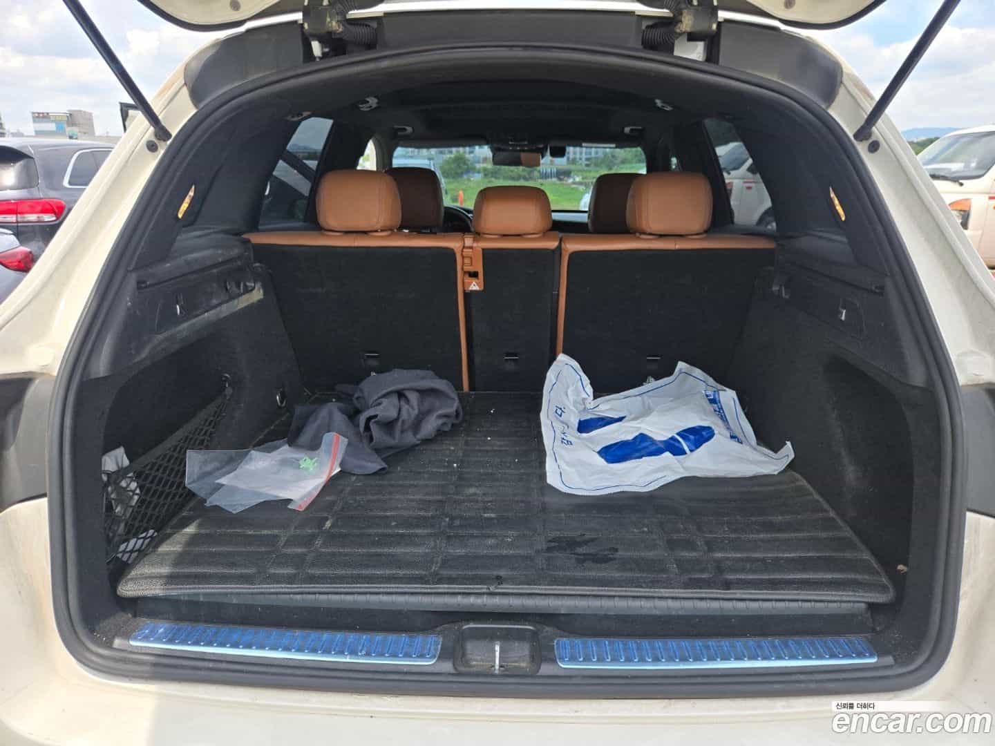 GLC-Class Mercedes-Benz 2022.9-OPTION-021
