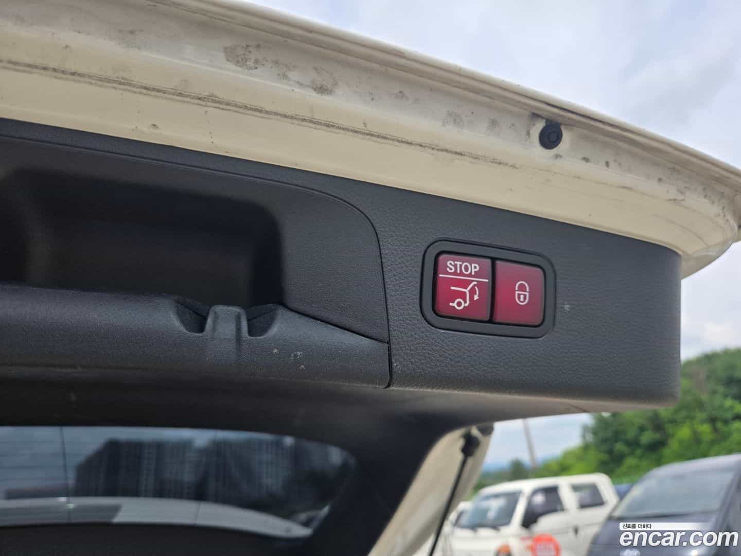 GLC-Class Mercedes-Benz 2022.9-OPTION-022