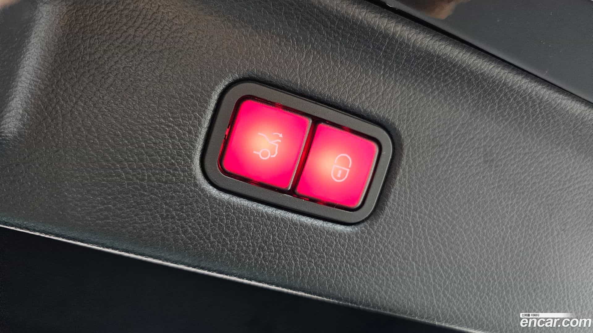 S-Class Mercedes-Benz 2023.6-OPTION-019