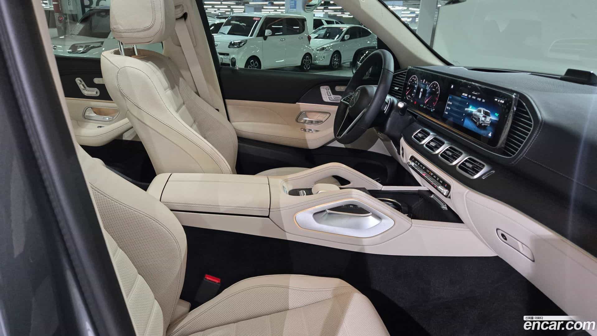 GLE-Class Mercedes-Benz 2025.5-OPTION-022