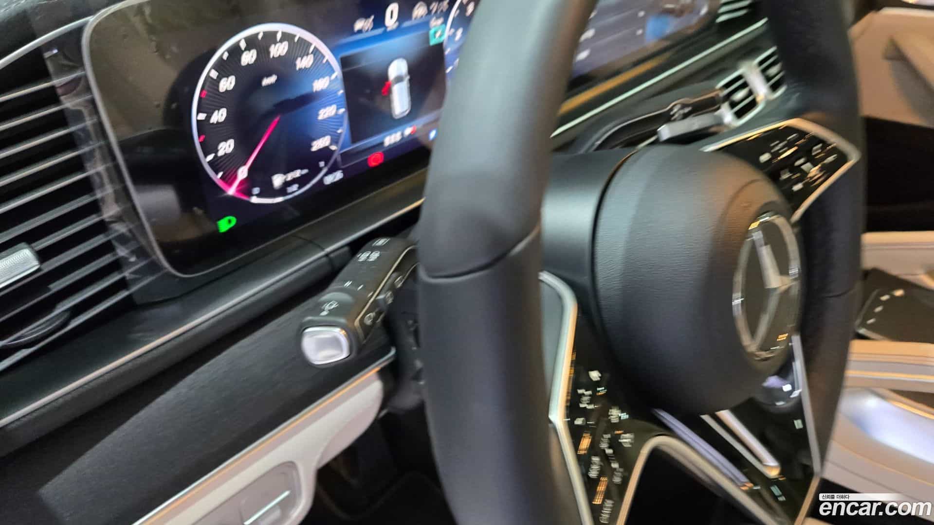 GLE-Class Mercedes-Benz 2025.5-OPTION-023