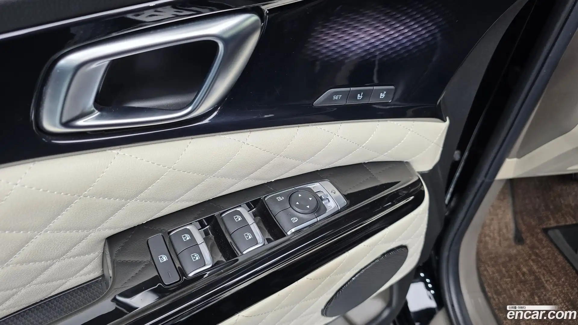 Canival Kia 2021.3-OPTION-024