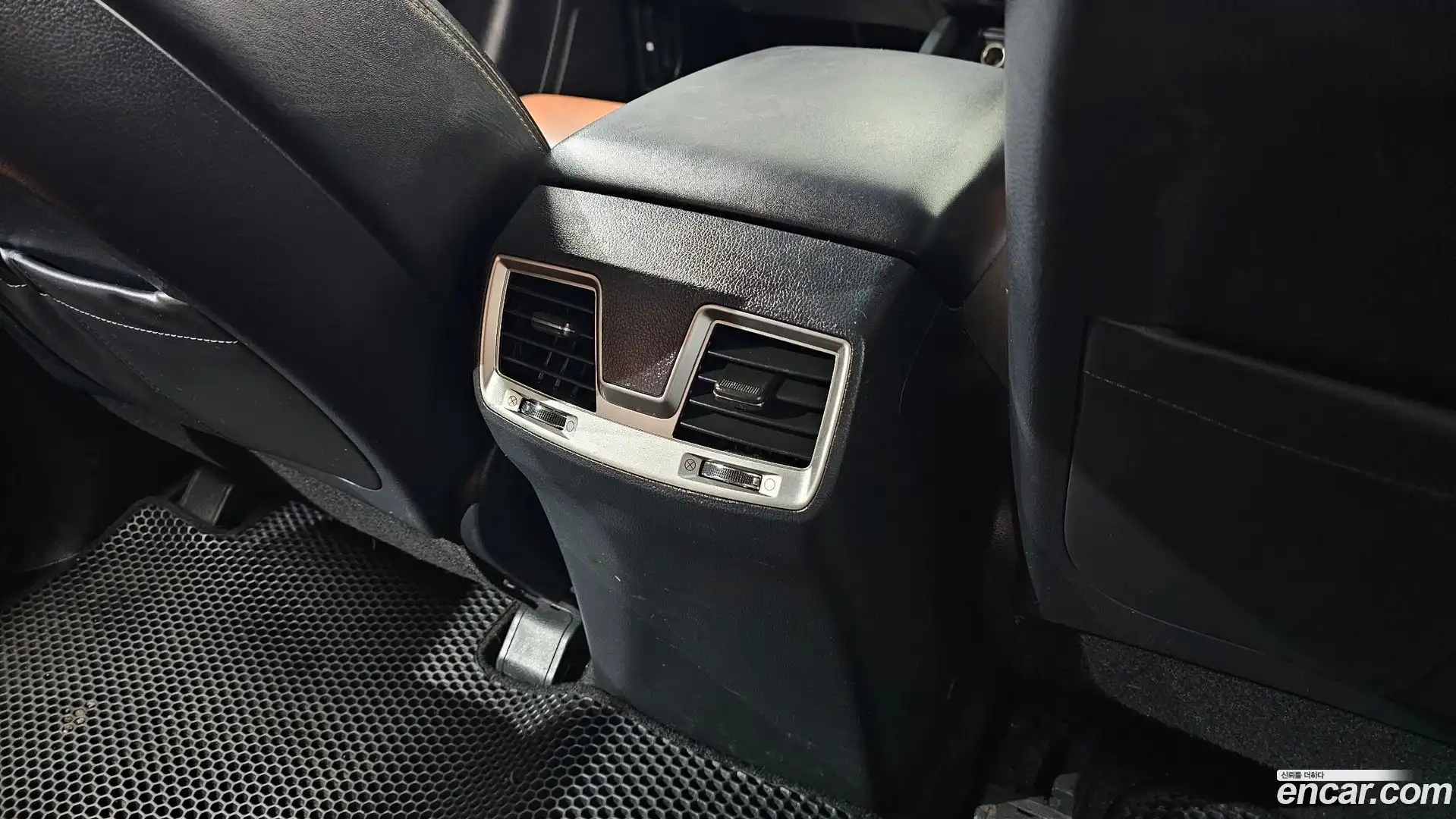 Rexton KG Mobility 2019.0-OPTION-044
