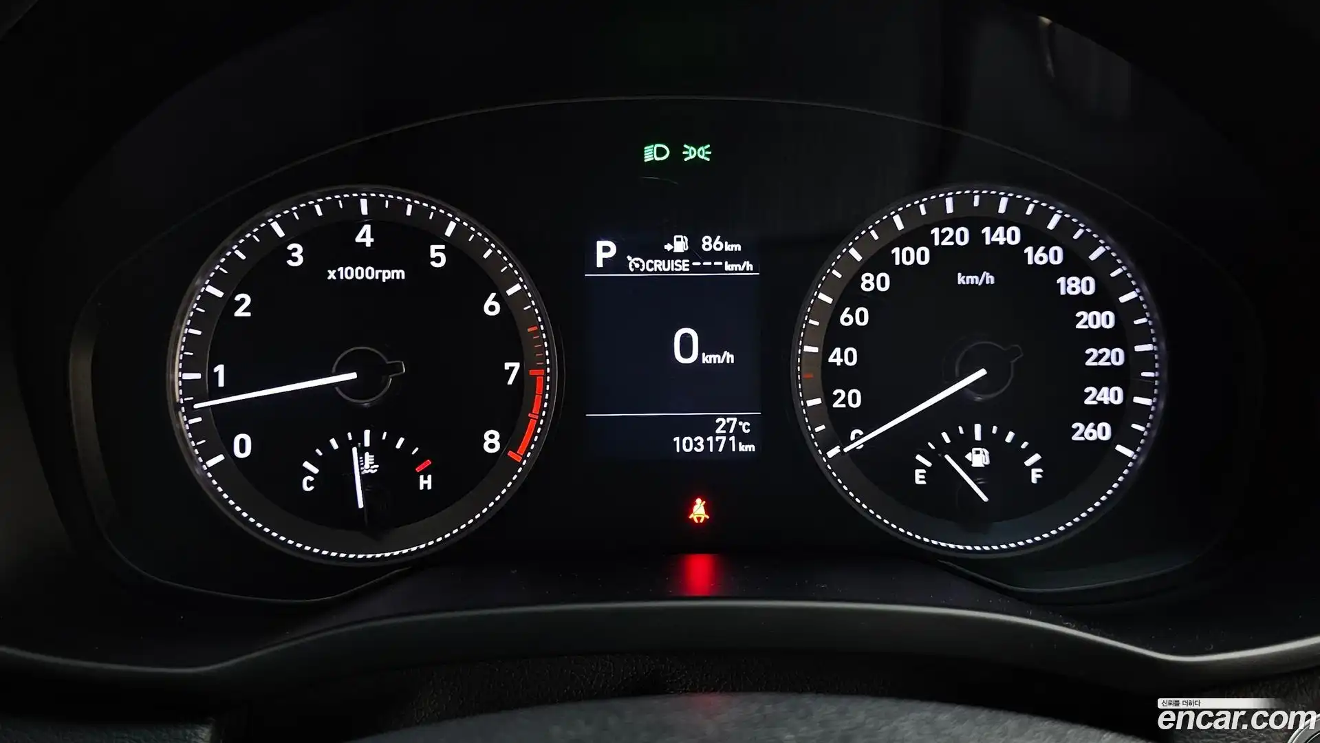 Grandeur Hyundai 2017.0-INNER-008