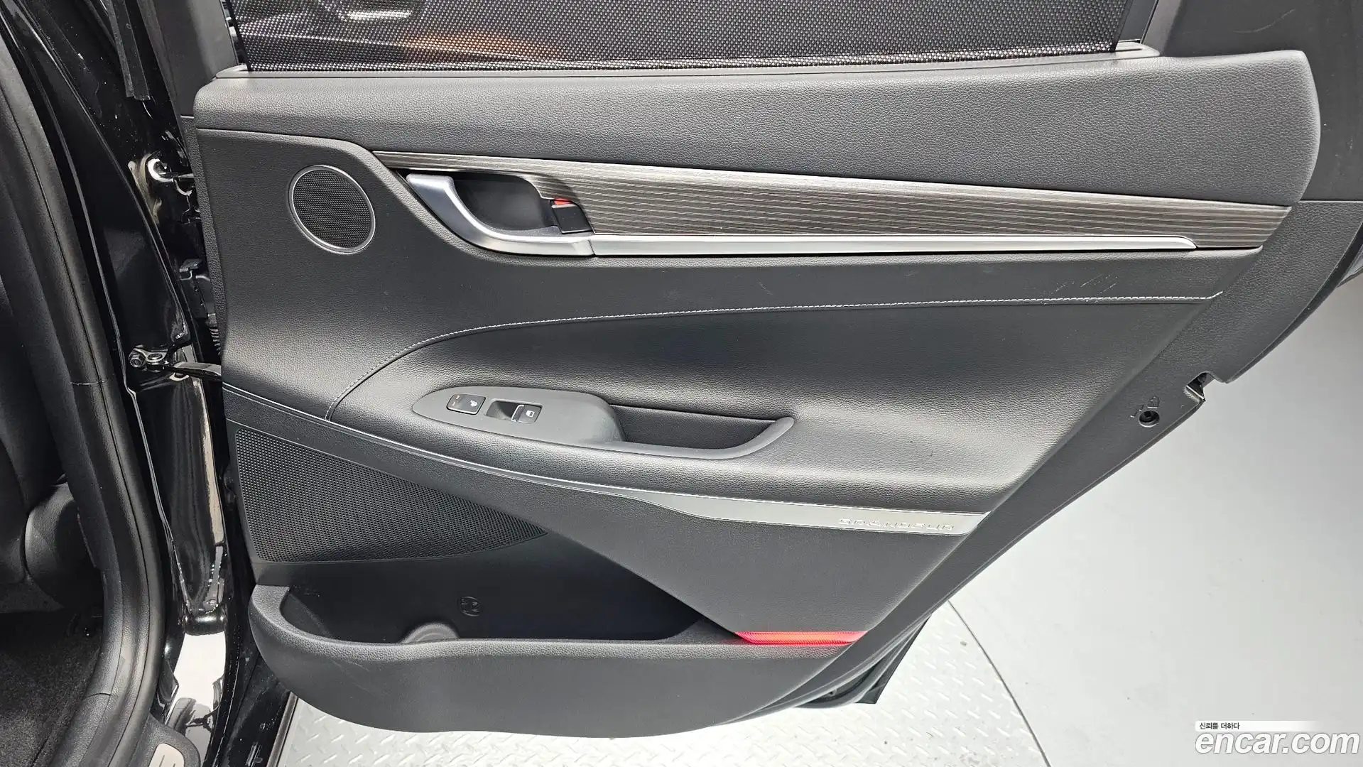 Grandeur Hyundai 2017.0-INNER-035