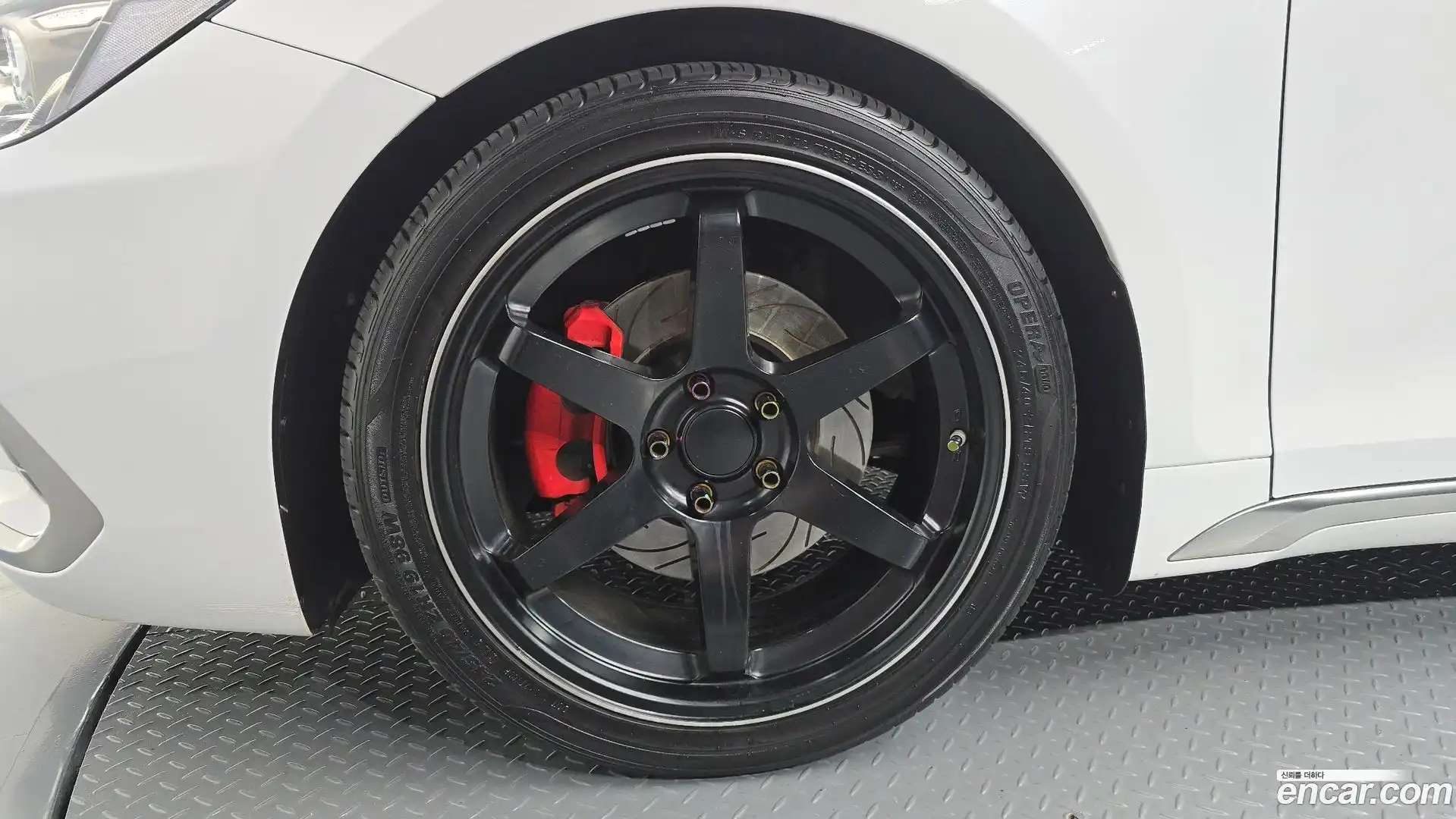 Grandeur Hyundai 2017.6-OUTER-005