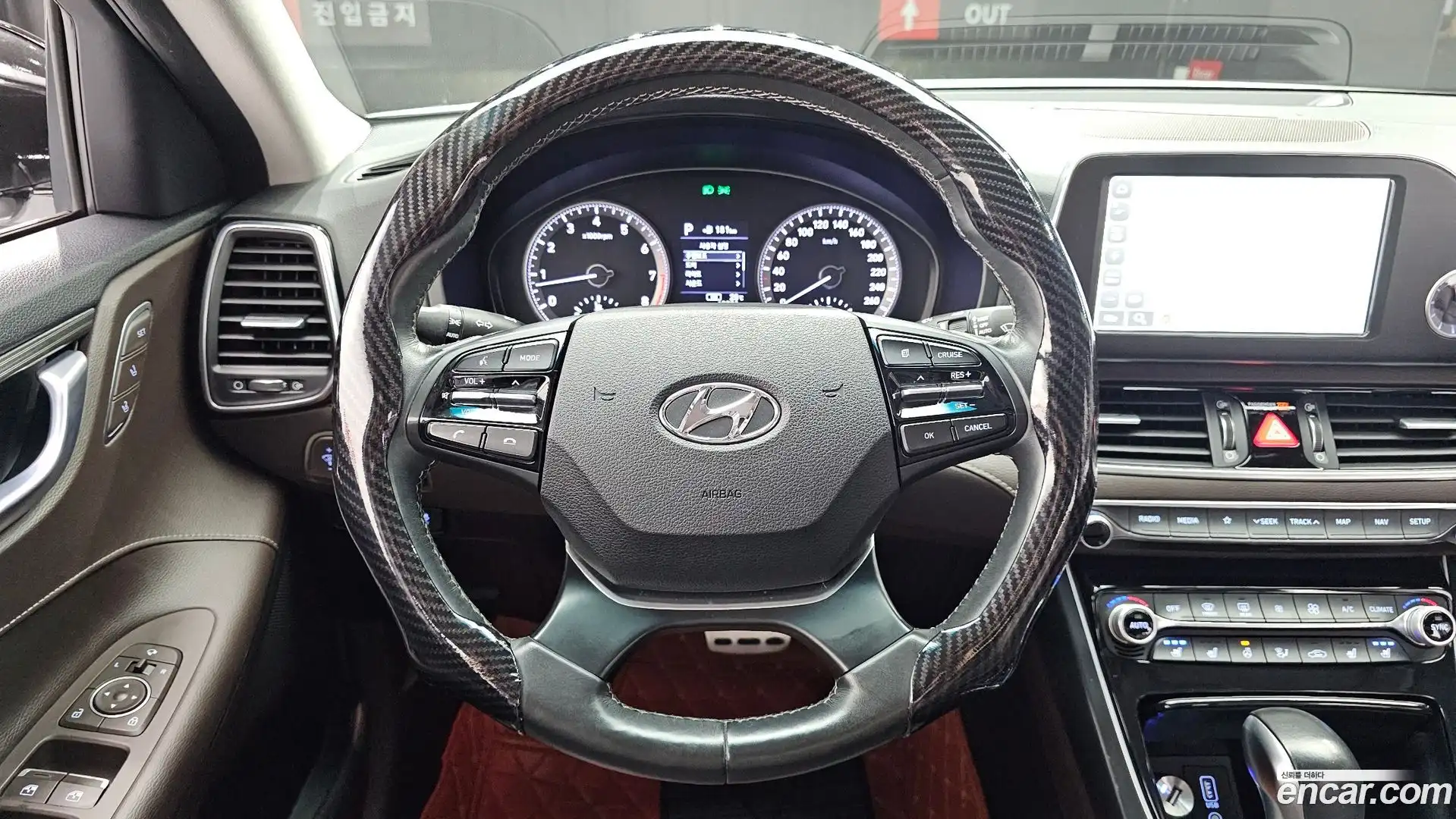 Grandeur Hyundai 2017.6-OPTION-016