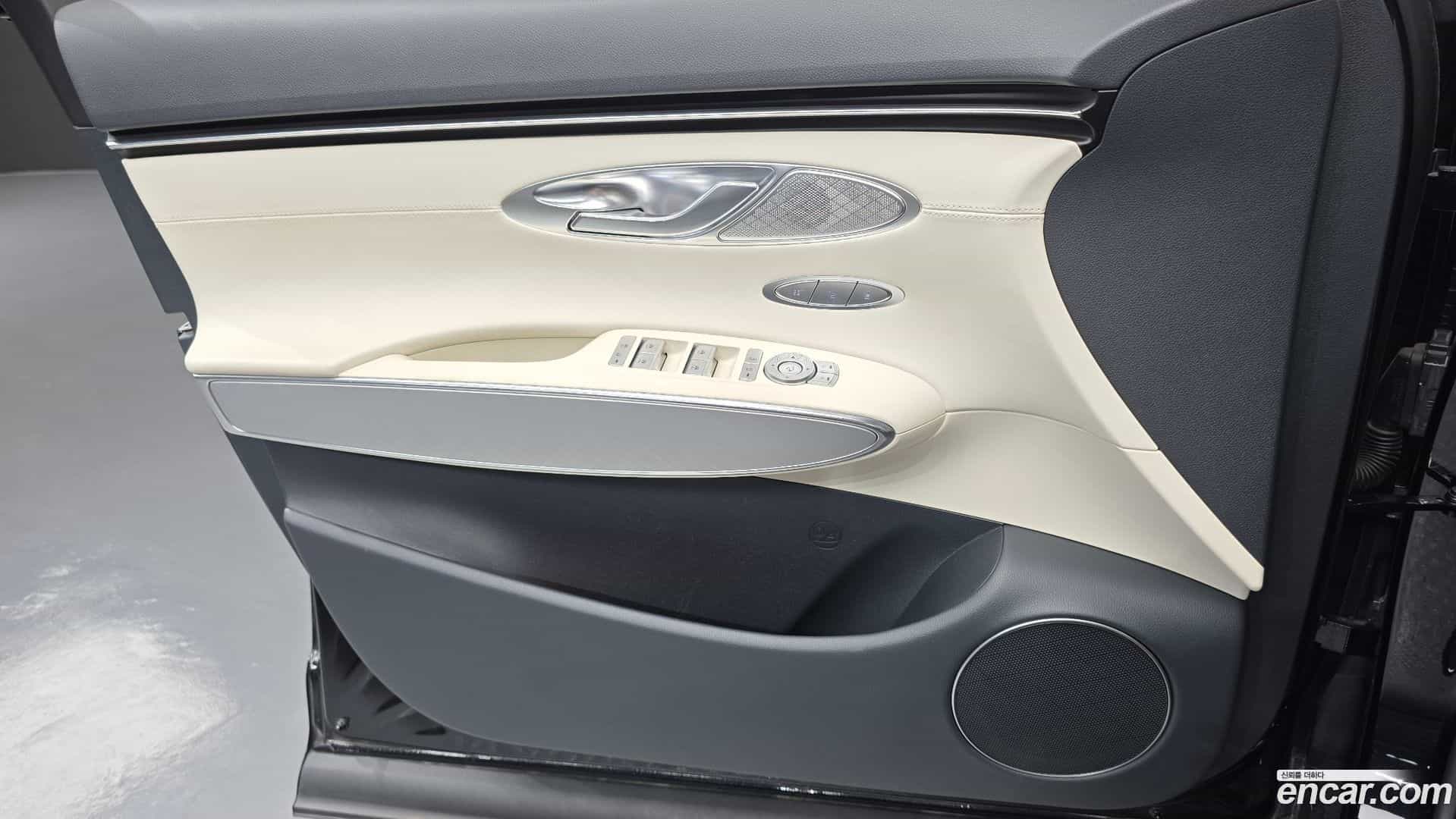 GV70 Genesis 2022.3-INNER-034