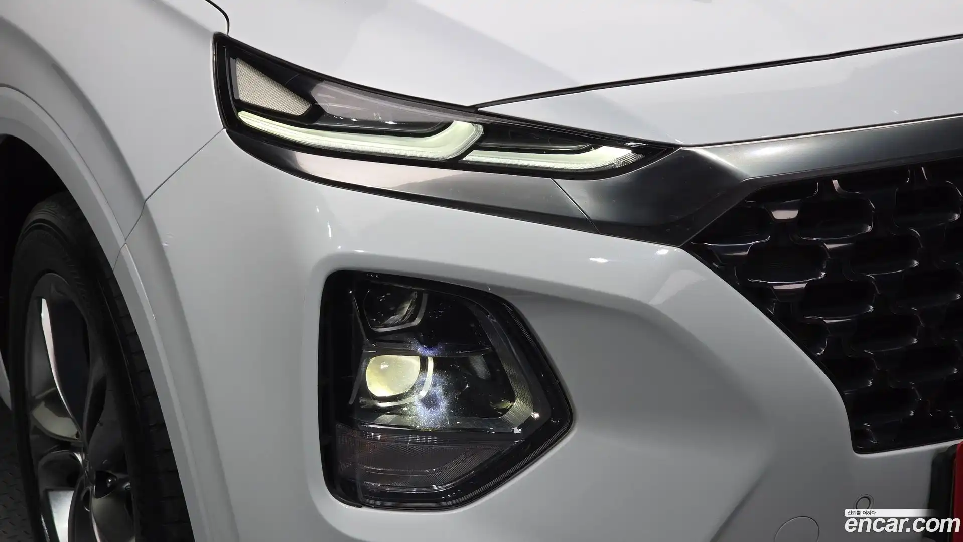 Santafe Hyundai 2018.9-OUTER-032