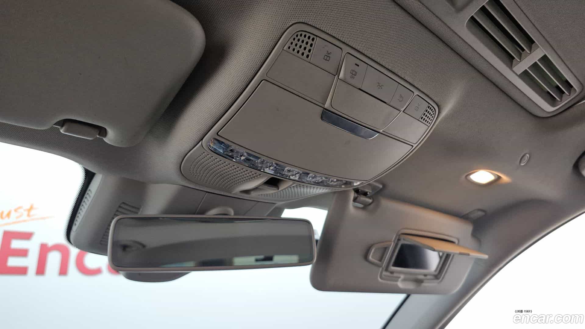 E-Class Mercedes-Benz 2017.6-OPTION-022
