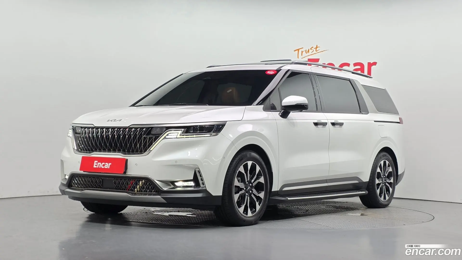 Main__Slider__Photo:Canival Kia 2022.3-0