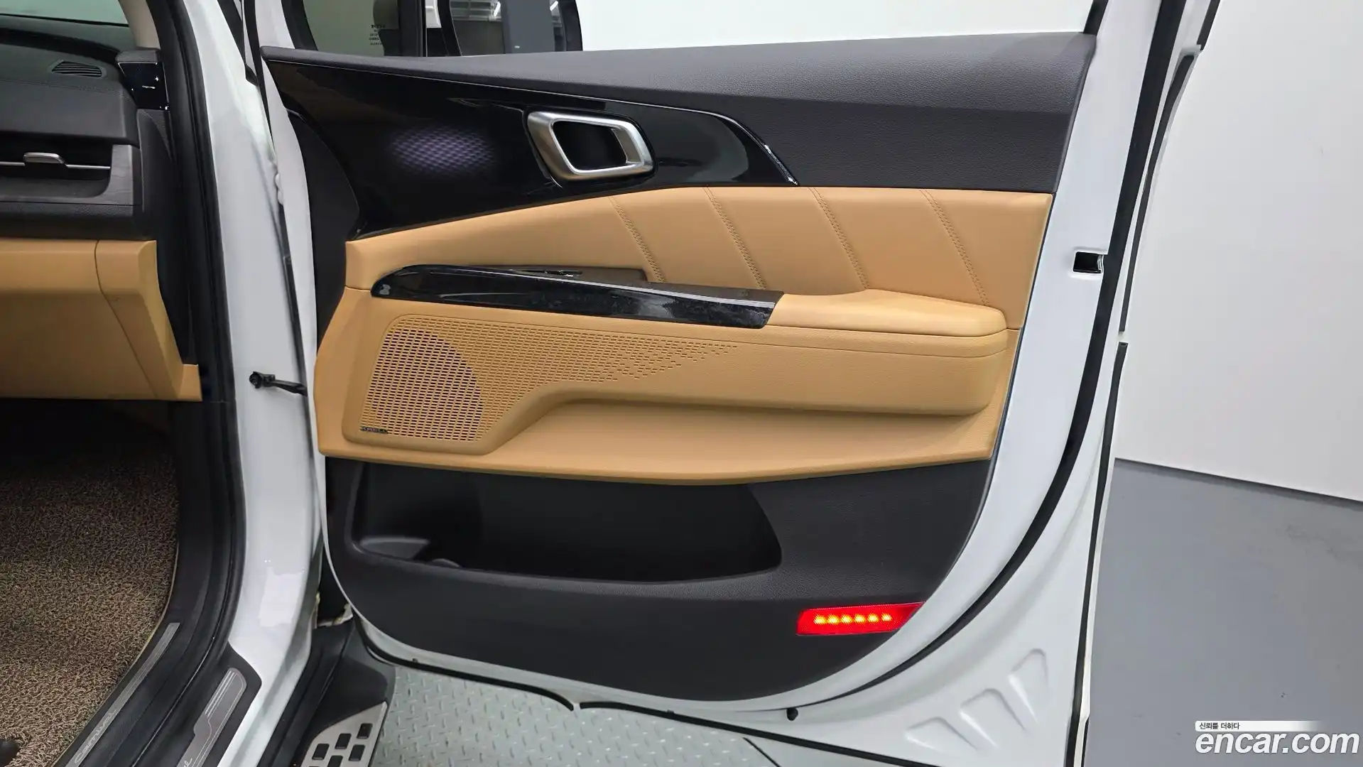 Canival Kia 2022.3-INNER-035