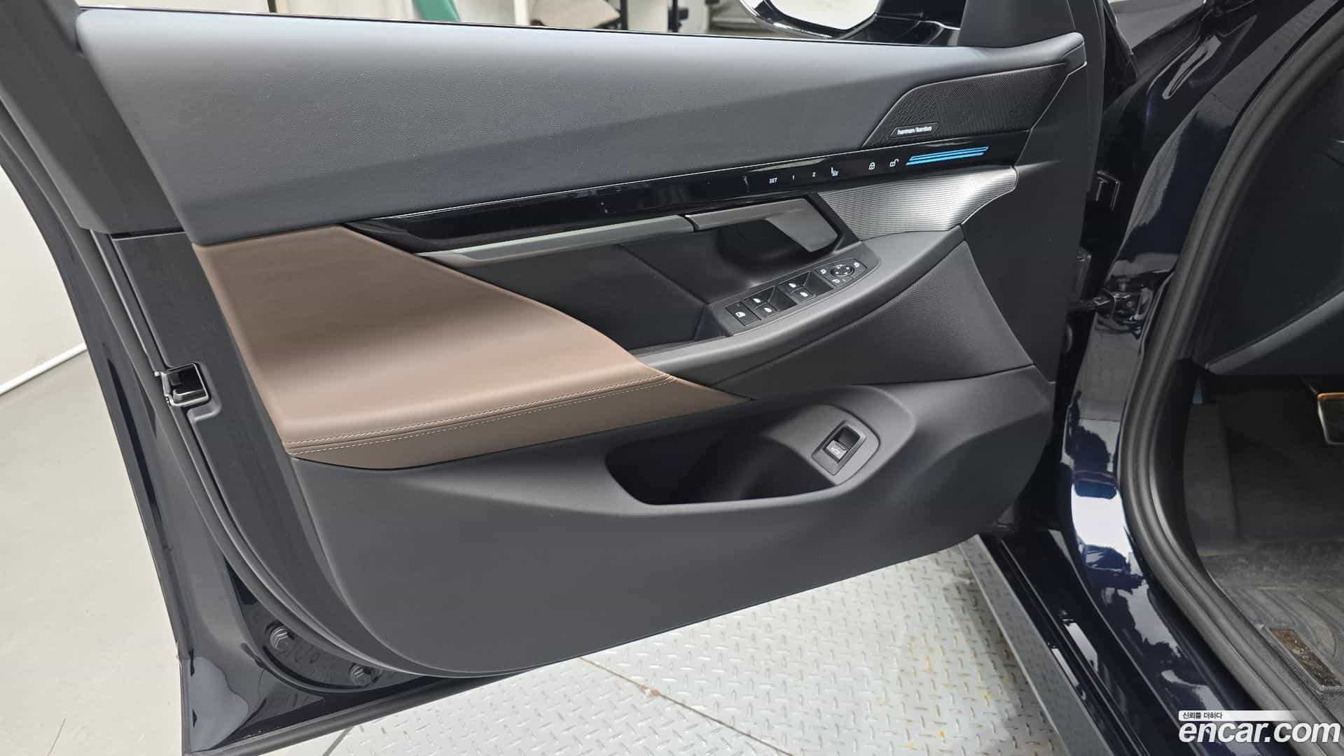 5-Series BMW 2023.10-INNER-034