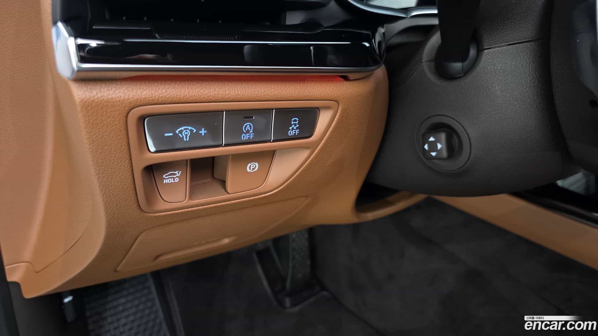 G80 Genesis 2023.2-OPTION-040