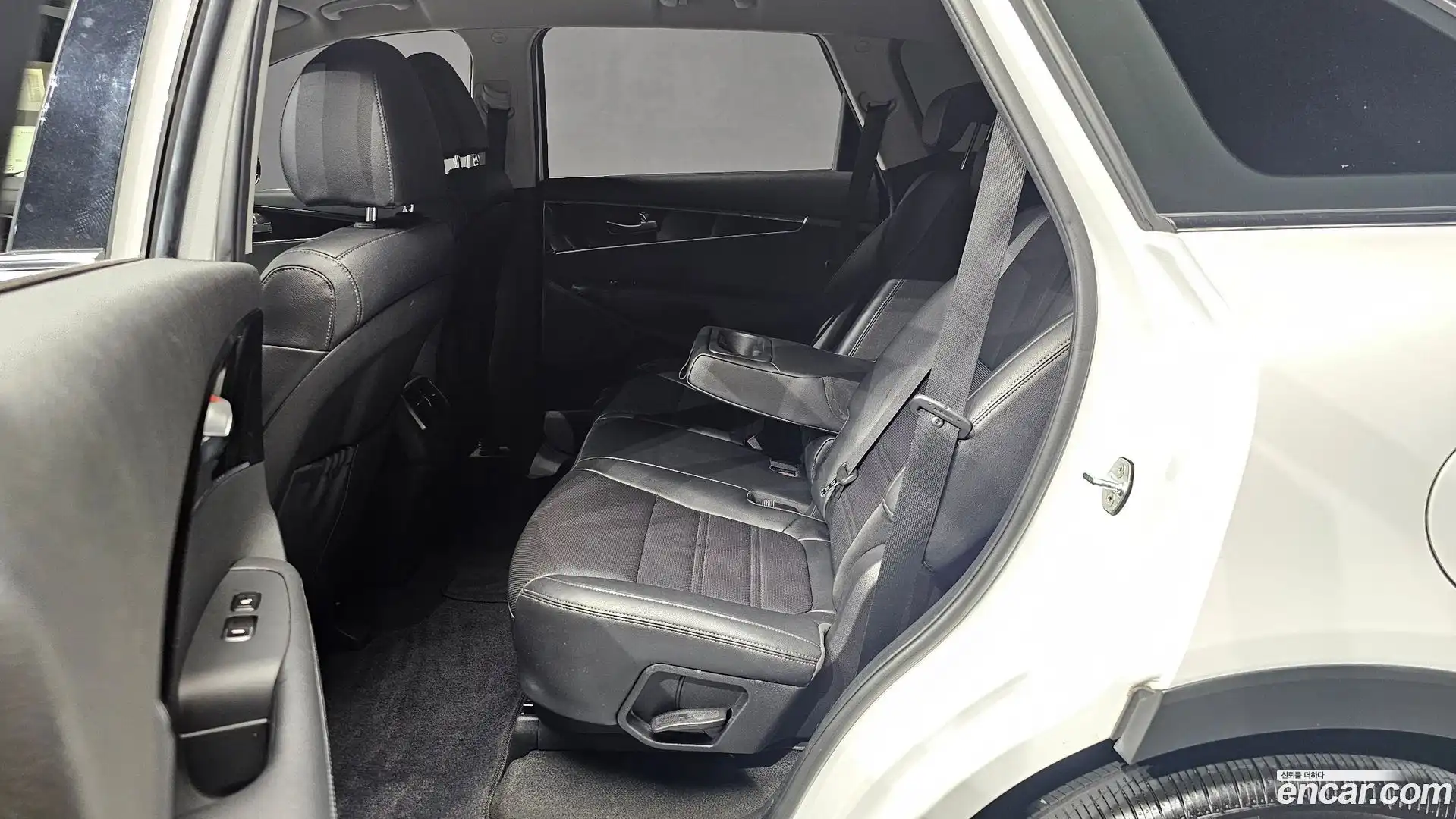 Sorento Kia 2018.2-INNER-036