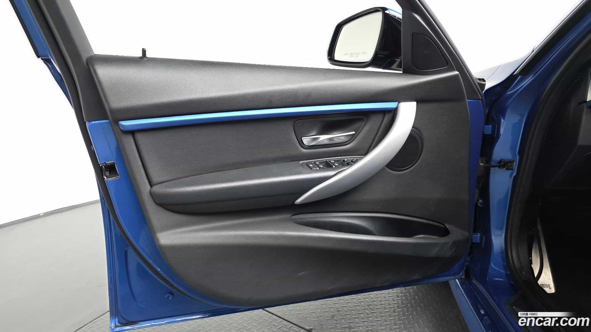 3-Series BMW 2016.6-INNER-034