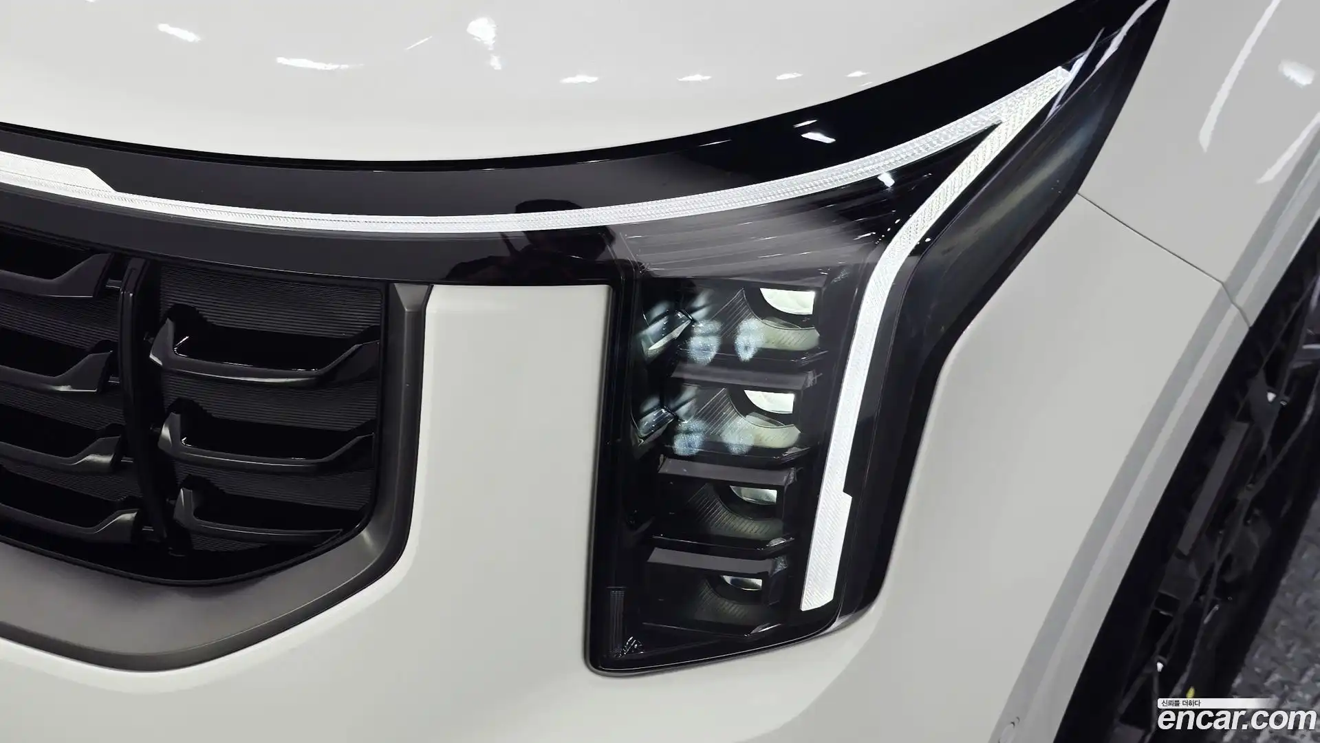 Canival Kia 2025.10-OUTER-032