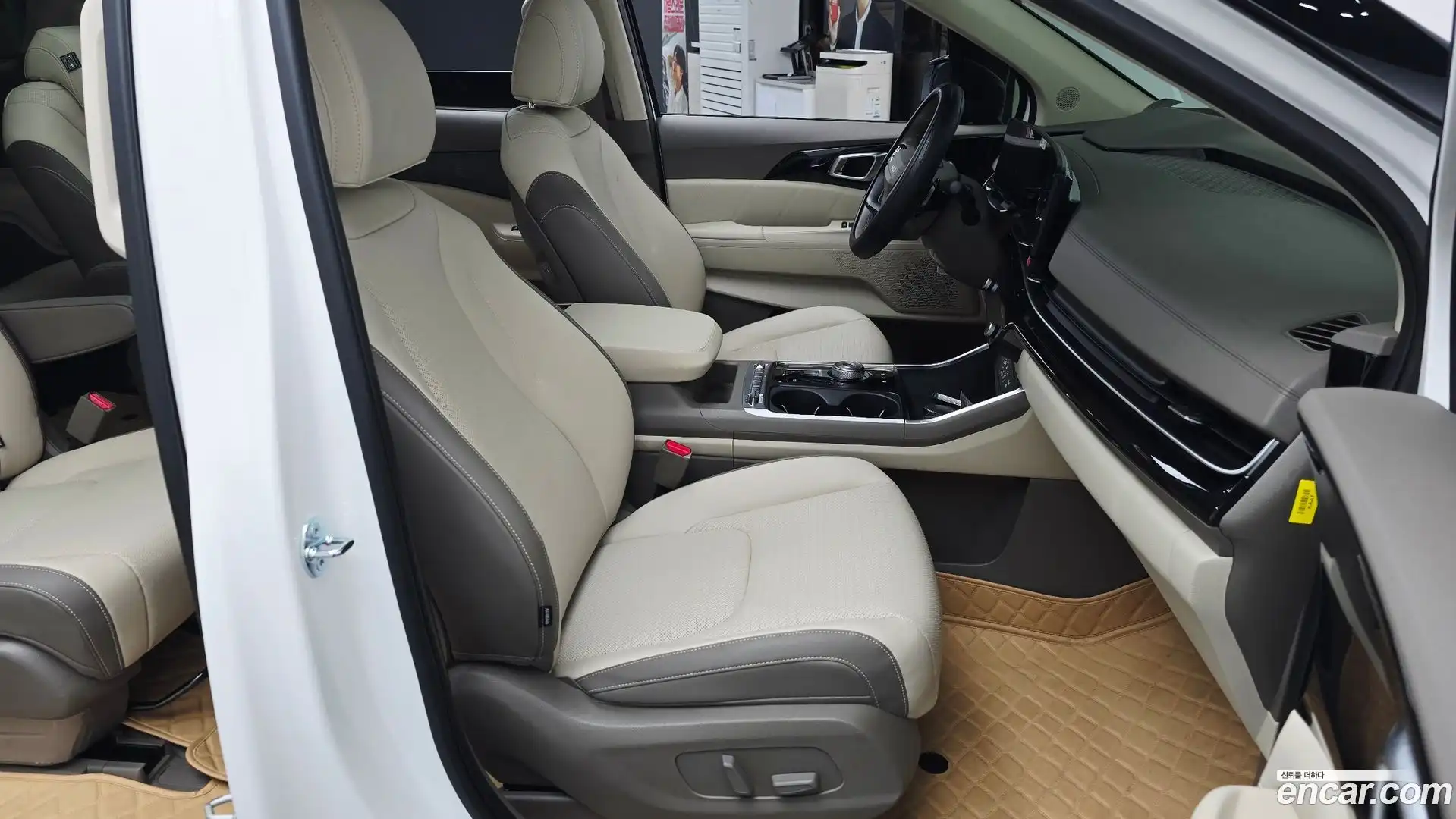Canival Kia 2025.10-INNER-036