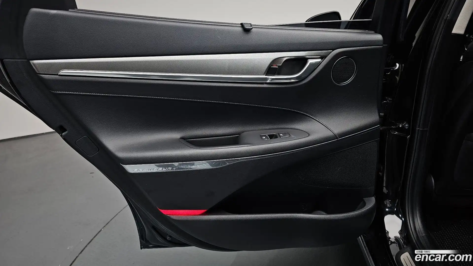 Grandeur Hyundai 2020.10-INNER-035
