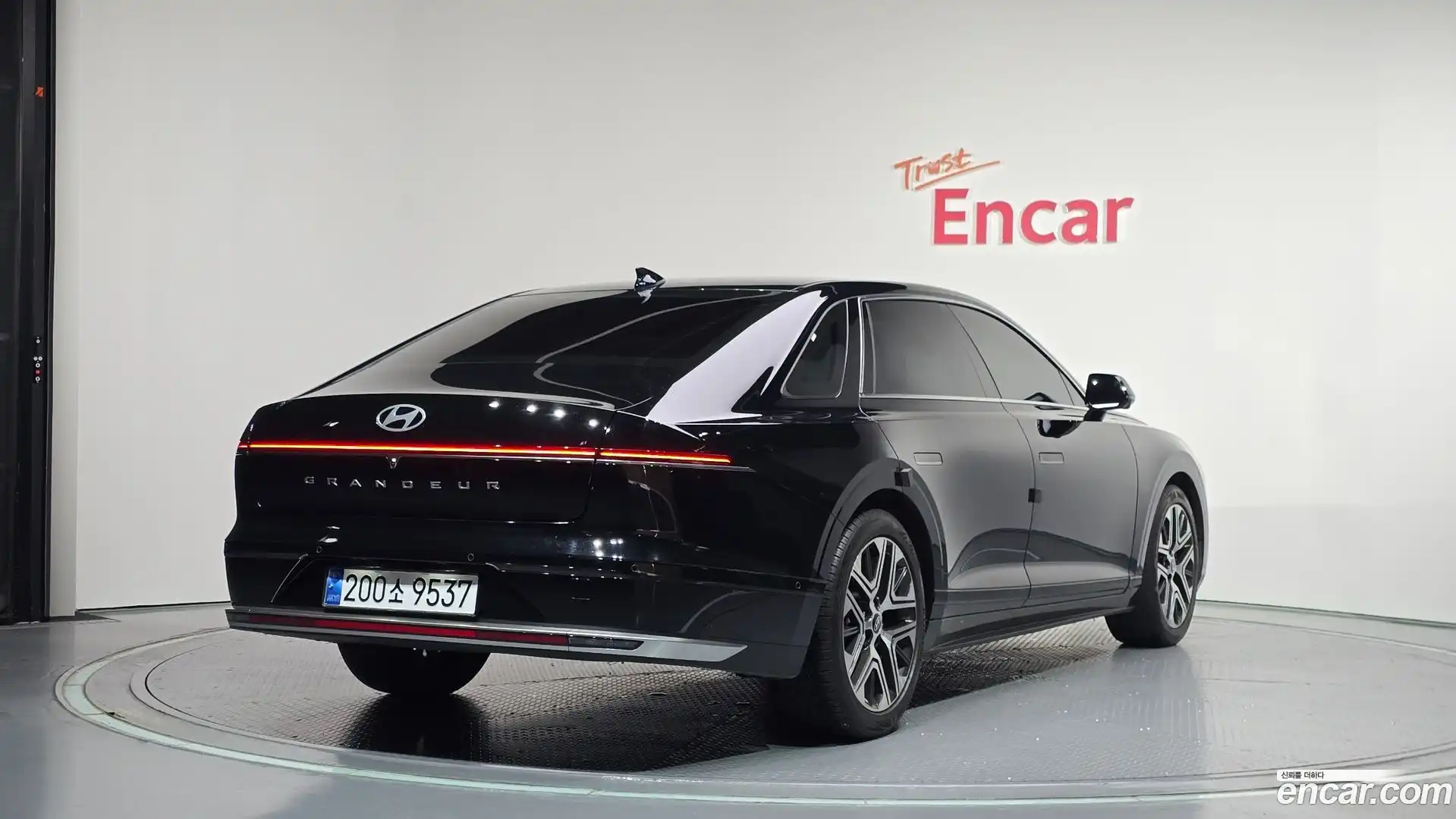 Grandeur Hyundai 2023.5-OUTER-002