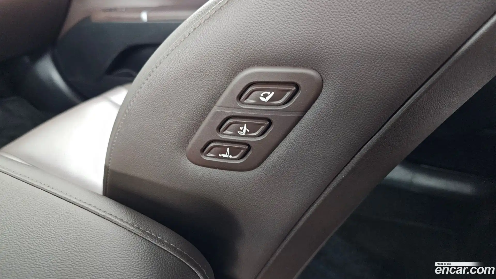 Grandeur Hyundai 2023.5-OPTION-045